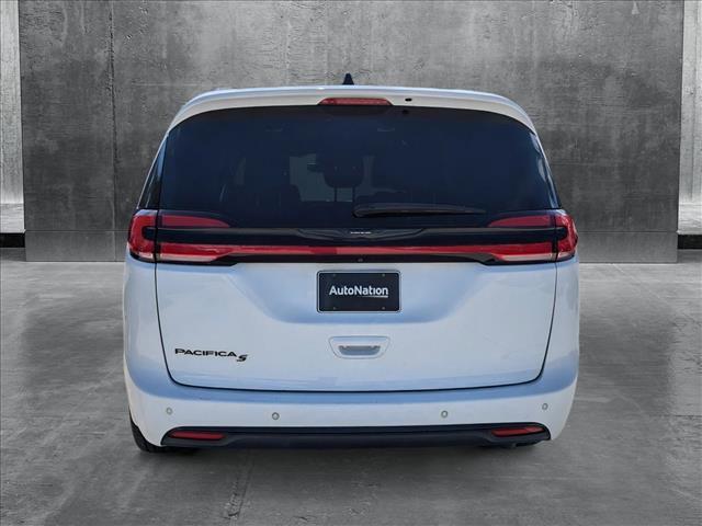 used 2023 Chrysler Pacifica car, priced at $28,992
