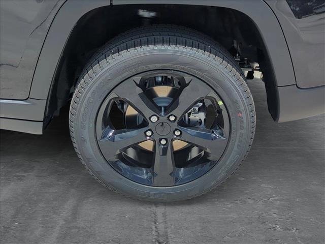 new 2025 Jeep Grand Cherokee car, priced at $48,644