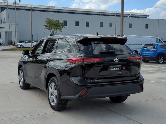 used 2020 Toyota Highlander car, priced at $27,177