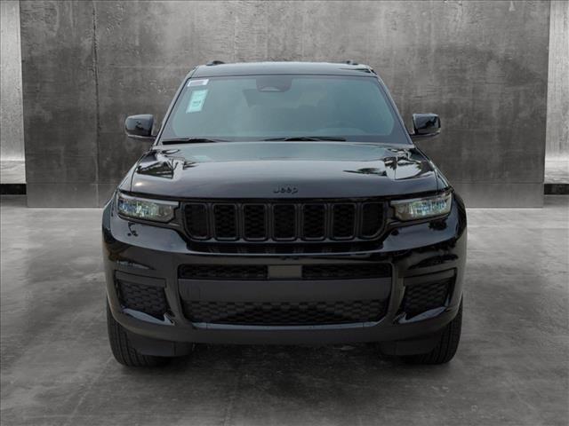 new 2025 Jeep Grand Cherokee car, priced at $39,974