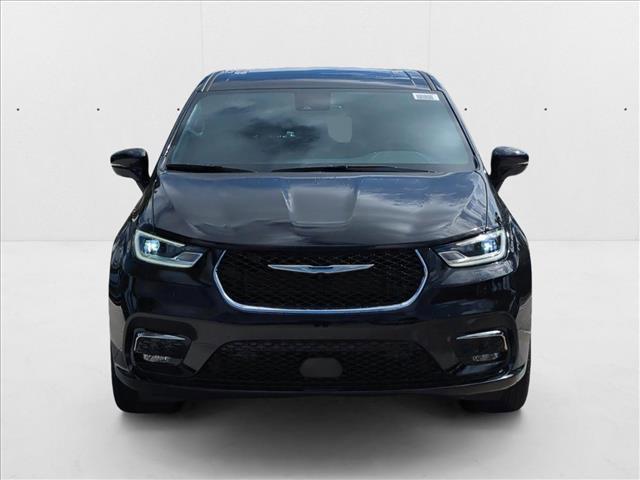 new 2025 Chrysler Pacifica car, priced at $43,552