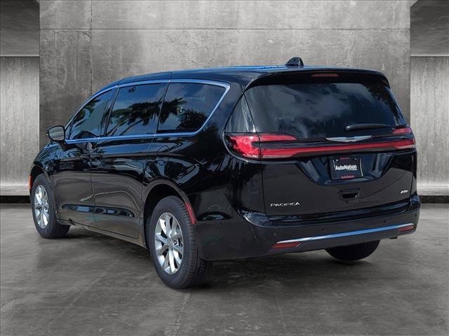 new 2025 Chrysler Pacifica car, priced at $45,752