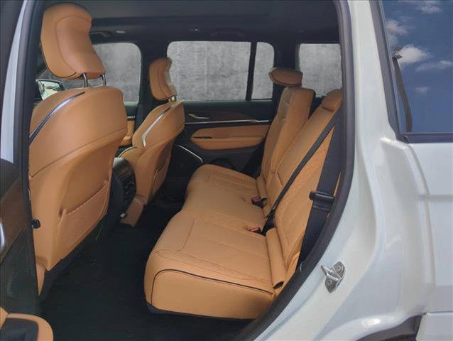 new 2025 Jeep Grand Cherokee car, priced at $57,089