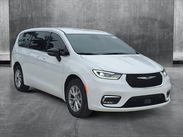 new 2025 Chrysler Pacifica car, priced at $43,896