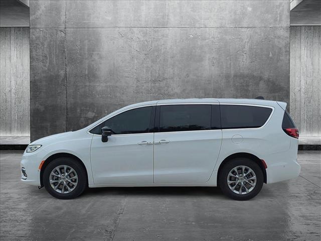 new 2025 Chrysler Pacifica car, priced at $43,896