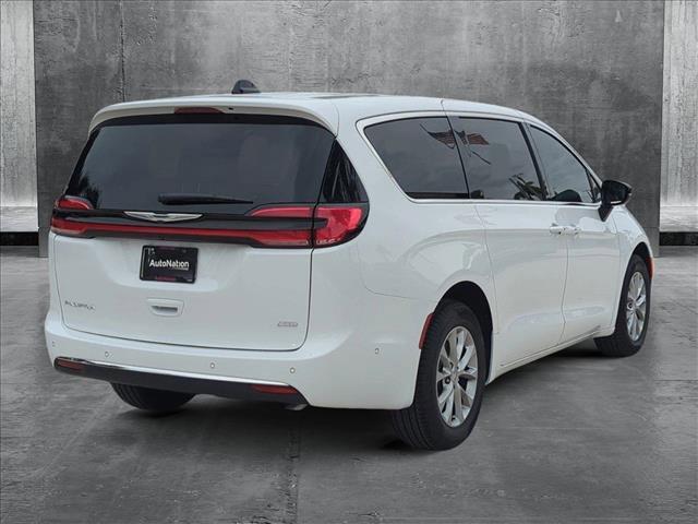 new 2025 Chrysler Pacifica car, priced at $43,896