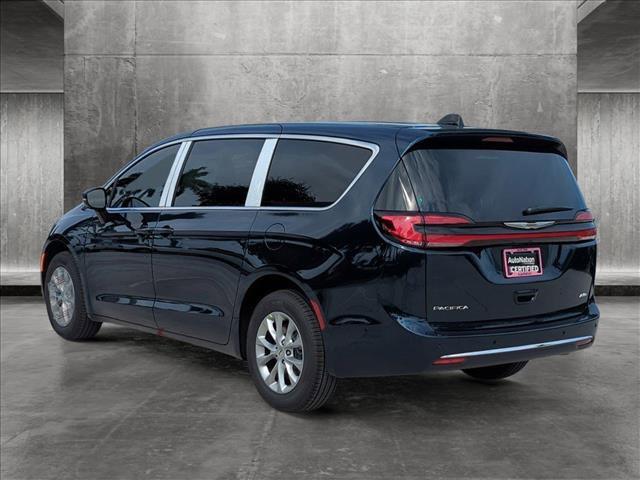 new 2025 Chrysler Pacifica car, priced at $45,492