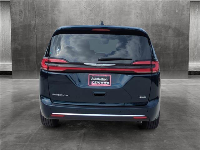 new 2025 Chrysler Pacifica car, priced at $45,492