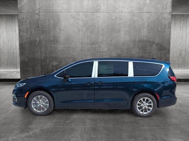 new 2025 Chrysler Pacifica car, priced at $45,492