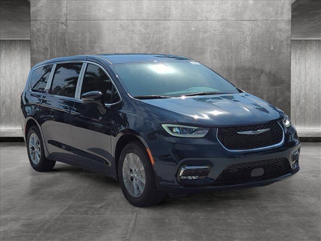 new 2025 Chrysler Pacifica car, priced at $45,492