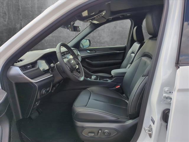 new 2025 Jeep Grand Cherokee car, priced at $48,568