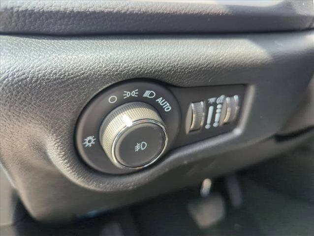 new 2026 Chrysler Pacifica car, priced at $45,905