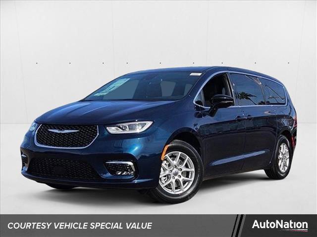 new 2025 Chrysler Pacifica car, priced at $43,853