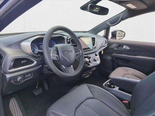 new 2025 Chrysler Pacifica car, priced at $43,853