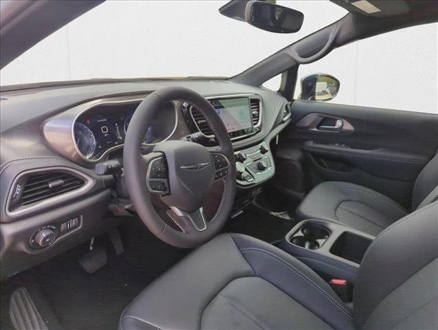 new 2025 Chrysler Pacifica car, priced at $43,407
