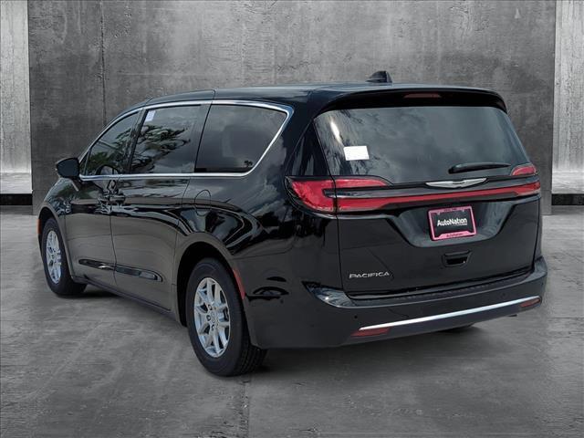 new 2025 Chrysler Pacifica car, priced at $45,657