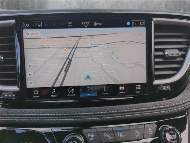 new 2025 Chrysler Pacifica car, priced at $45,657