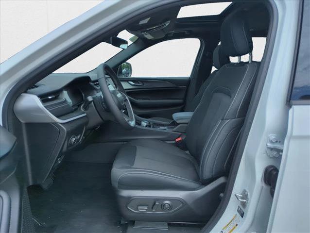 new 2025 Jeep Grand Cherokee L car, priced at $36,019