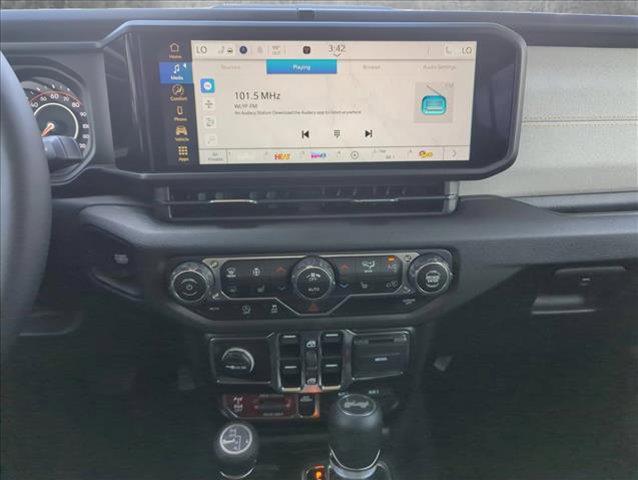 new 2025 Jeep Wrangler car, priced at $53,979