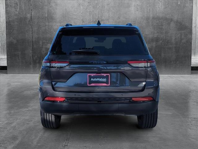 new 2025 Jeep Grand Cherokee car, priced at $41,454