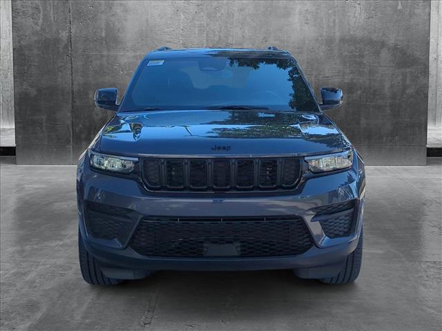 new 2025 Jeep Grand Cherokee car, priced at $41,454