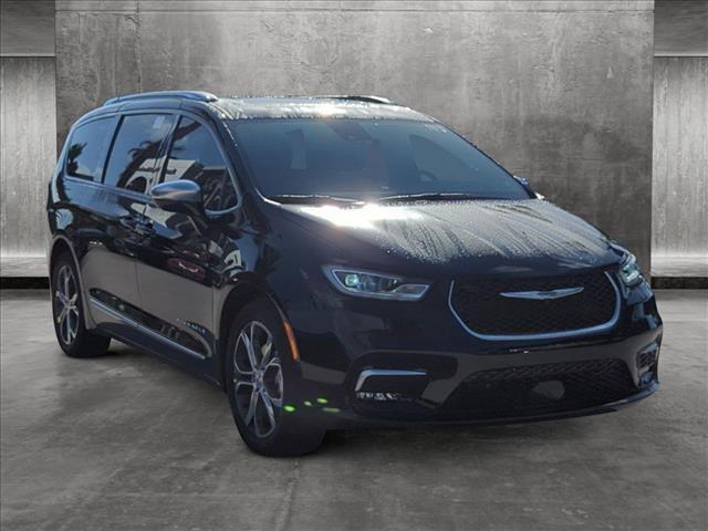 new 2025 Chrysler Pacifica car, priced at $52,932