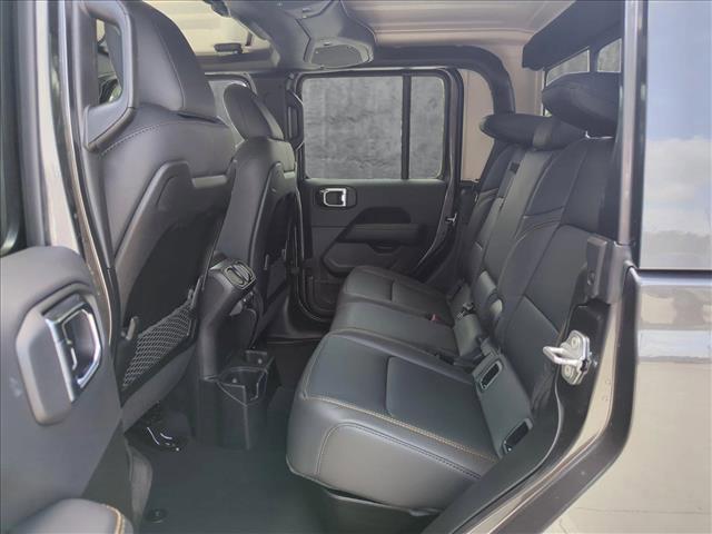 new 2025 Jeep Gladiator car, priced at $45,880