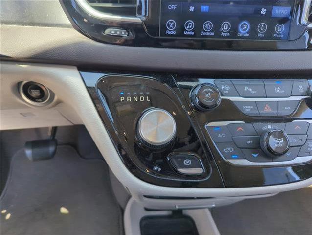 used 2017 Chrysler Pacifica car, priced at $17,992