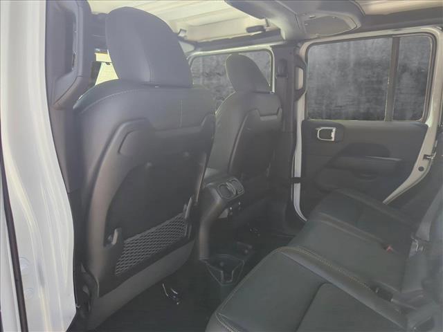 new 2025 Jeep Gladiator car, priced at $45,344