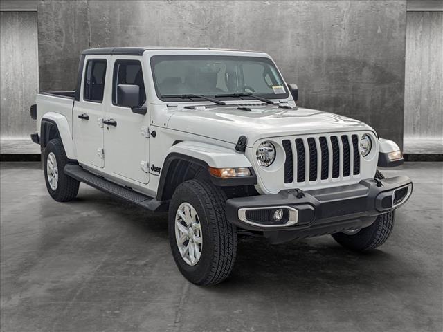 new 2023 Jeep Gladiator car, priced at $47,106