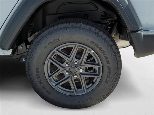 new 2025 Jeep Wrangler car, priced at $43,366