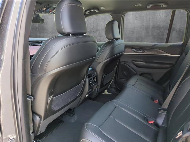 new 2025 Jeep Grand Cherokee car, priced at $46,291