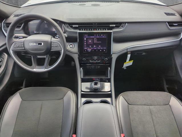 new 2025 Jeep Grand Cherokee car, priced at $37,337