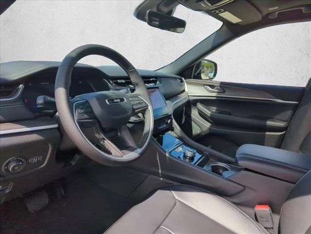 new 2025 Jeep Grand Cherokee car, priced at $47,735