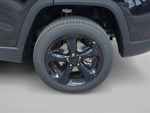 new 2025 Jeep Grand Cherokee car, priced at $47,735