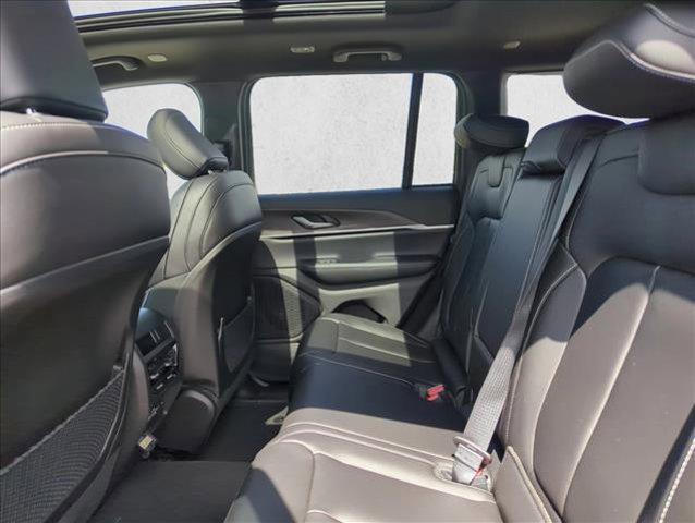 new 2025 Jeep Grand Cherokee car, priced at $47,735