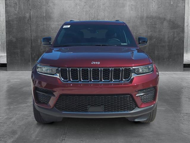 new 2025 Jeep Grand Cherokee car, priced at $38,122