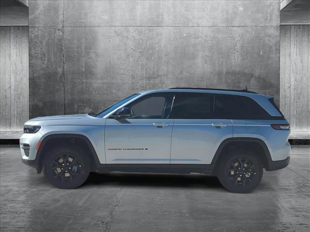 new 2025 Jeep Grand Cherokee car, priced at $40,424