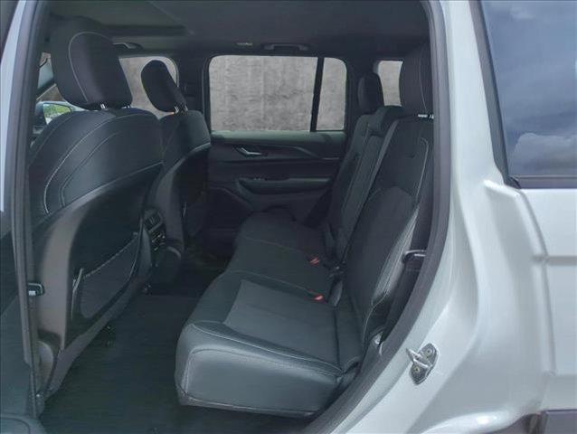 new 2025 Jeep Grand Cherokee car, priced at $34,419