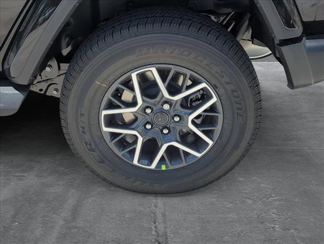 new 2025 Jeep Wrangler car, priced at $53,576