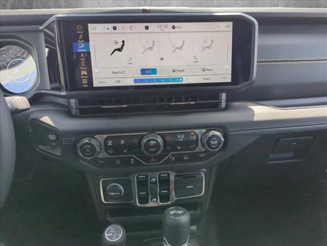 new 2025 Jeep Wrangler car, priced at $53,576