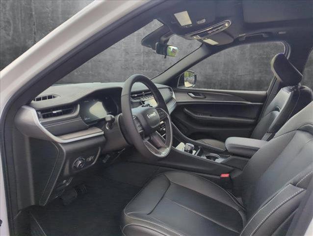 new 2025 Jeep Grand Cherokee car, priced at $40,759