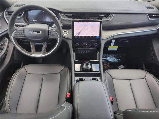 new 2025 Jeep Grand Cherokee car, priced at $40,759