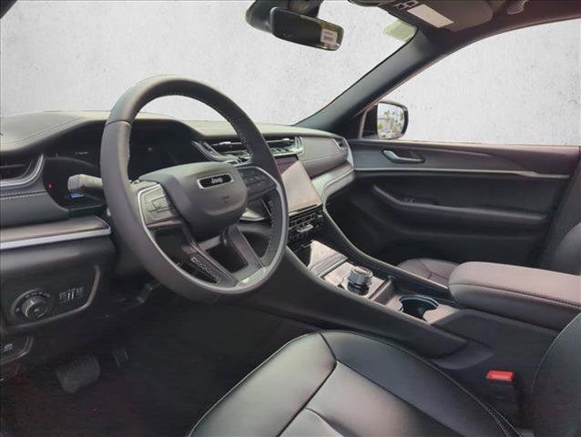 new 2025 Jeep Grand Cherokee car, priced at $35,871