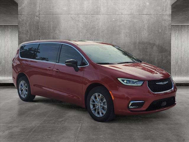 new 2025 Chrysler Pacifica car, priced at $47,198