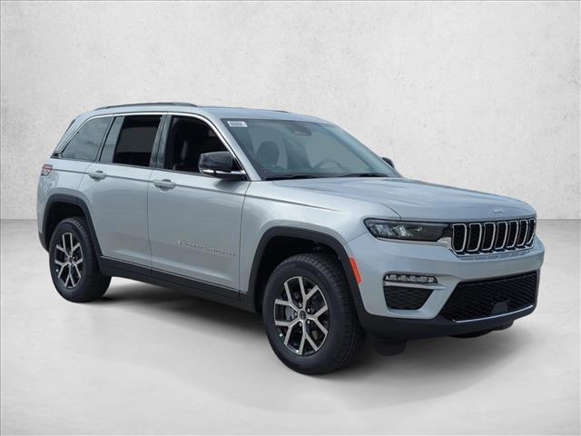 new 2025 Jeep Grand Cherokee car, priced at $37,303