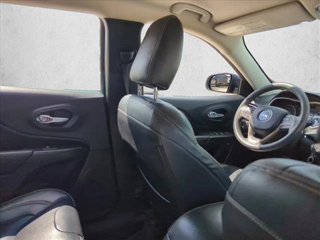 used 2015 Jeep Cherokee car, priced at $9,991