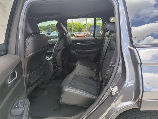 new 2025 Jeep Grand Cherokee car, priced at $40,373