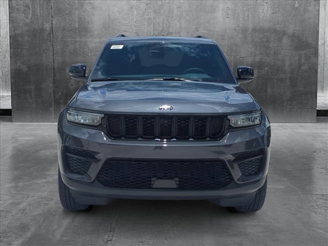 new 2025 Jeep Grand Cherokee car, priced at $37,873