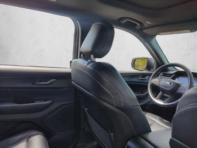 used 2024 Jeep Grand Cherokee L car, priced at $32,991